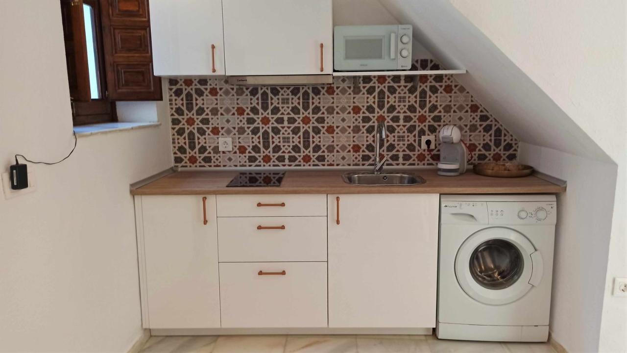 La Pequena Taifa I Apartment Kordoba Bagian luar foto