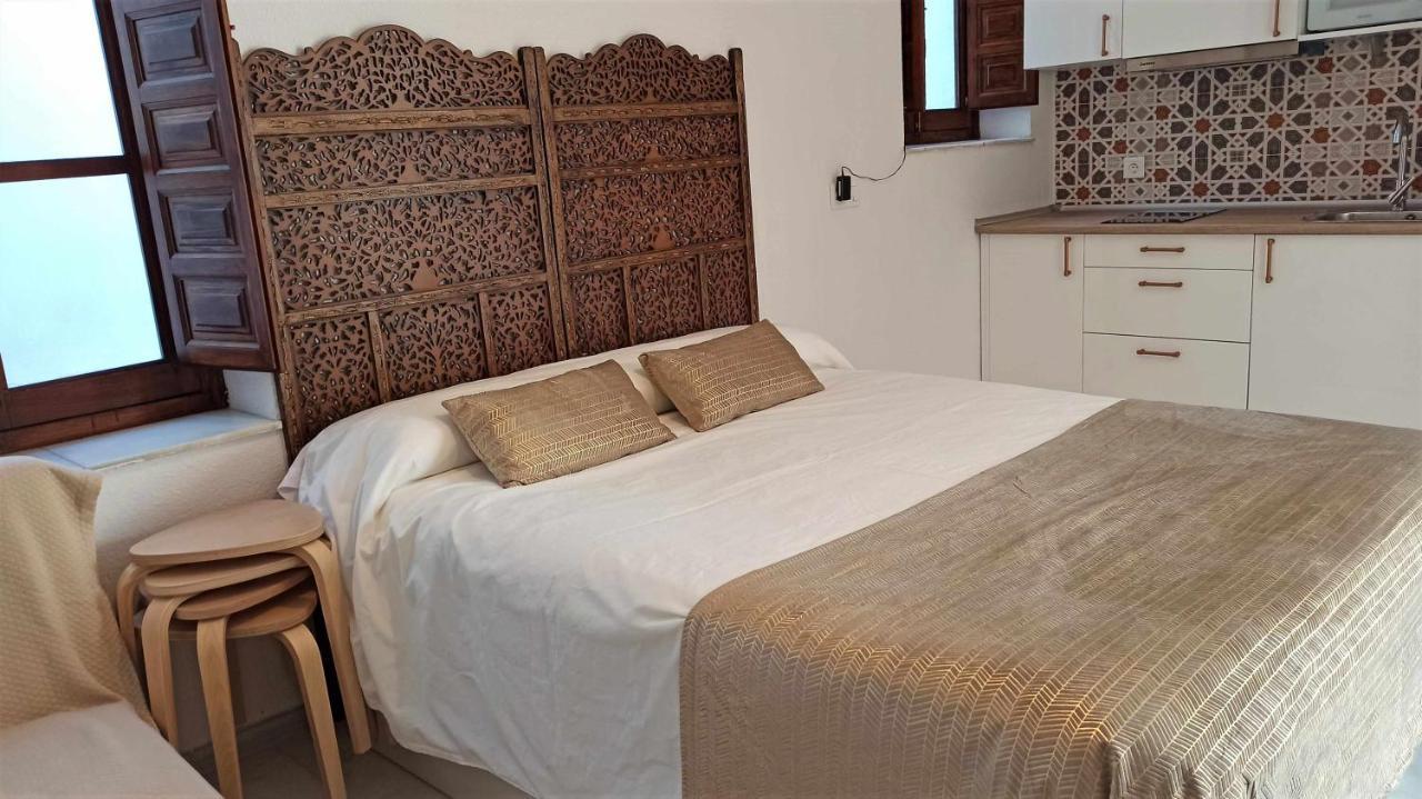 La Pequena Taifa I Apartment Kordoba Bagian luar foto
